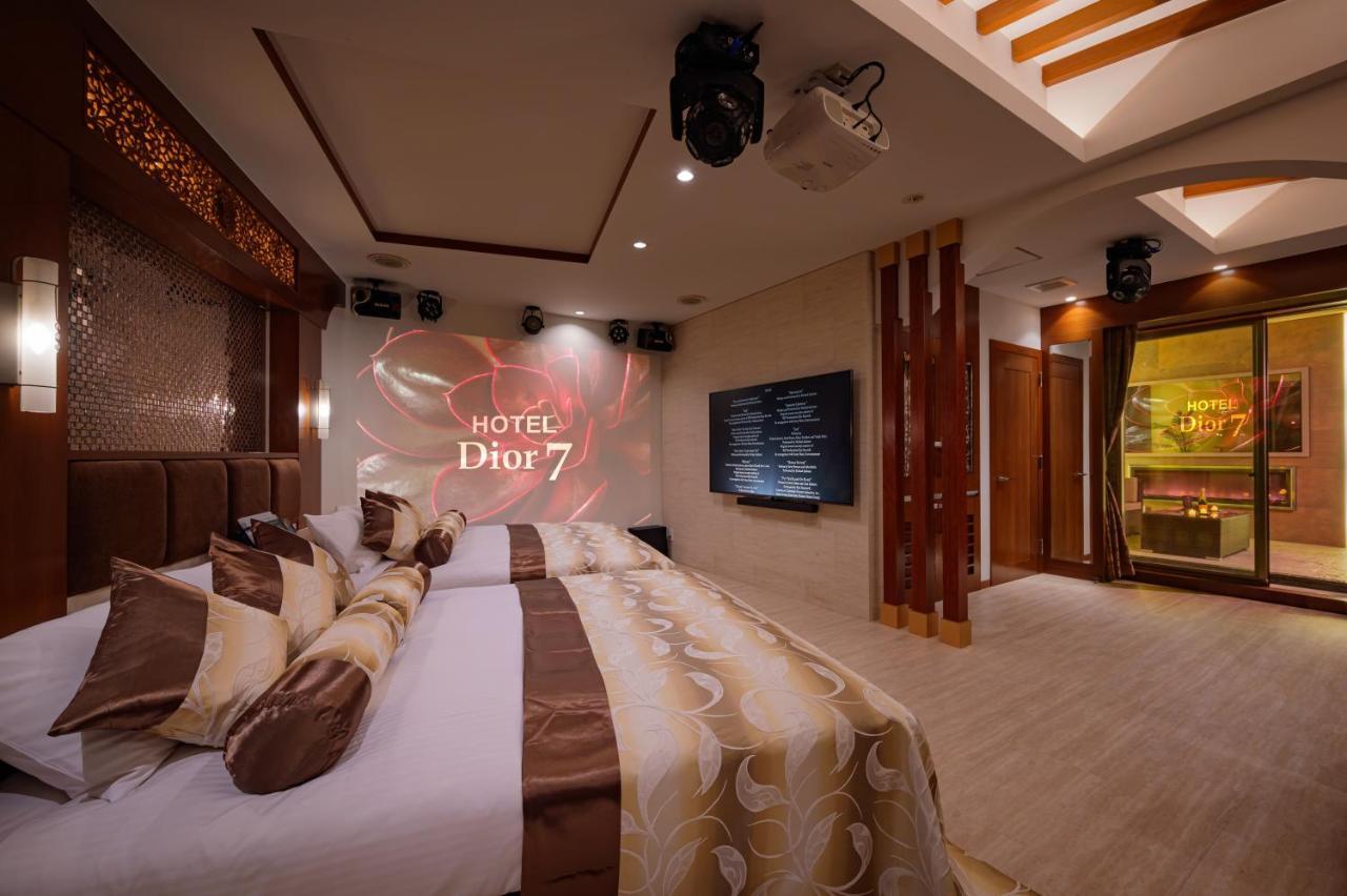 Hotel Dior7つくば สึชิอุระ ภายนอก รูปภาพ